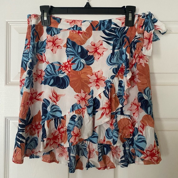 Roxy skirt - Picture 2 of 3